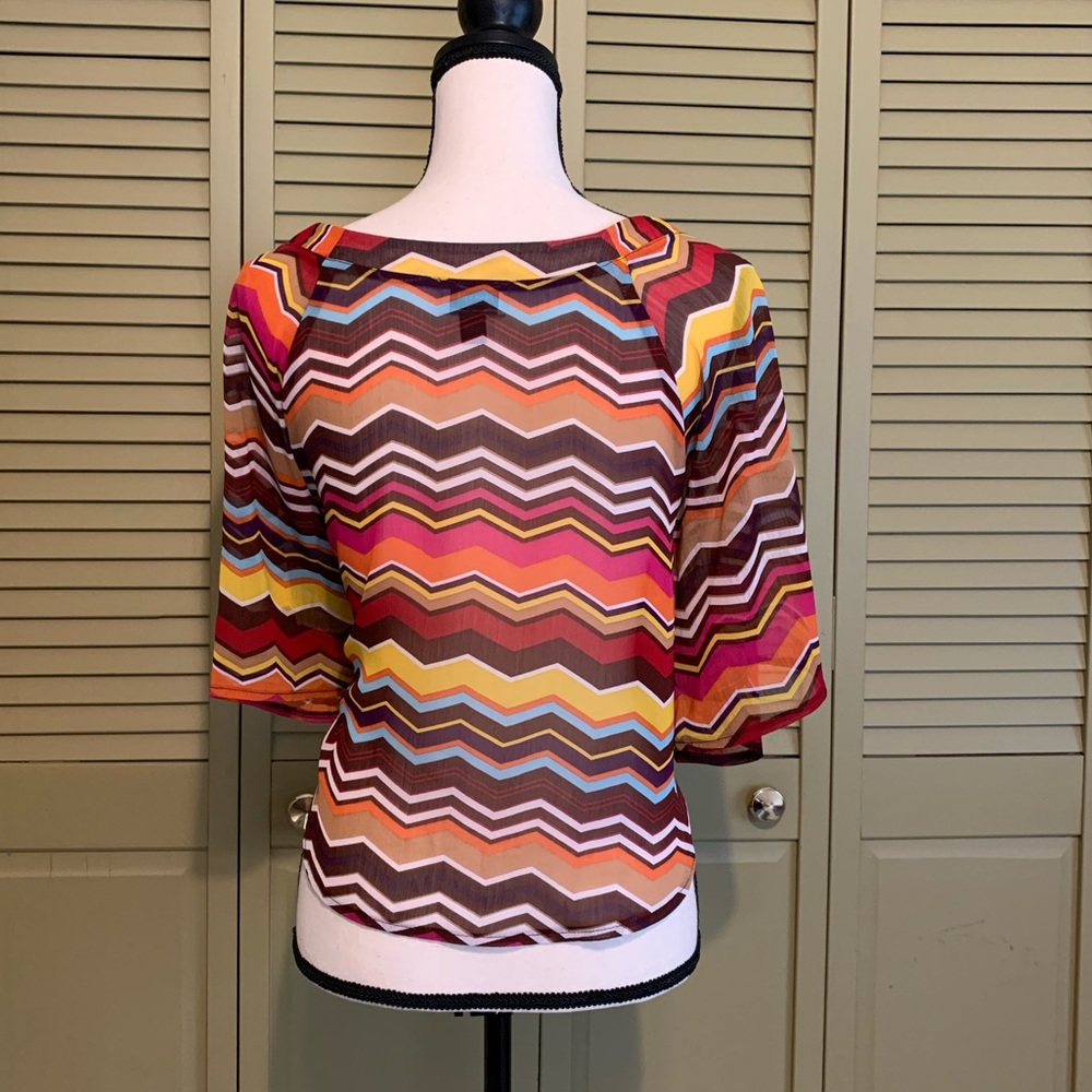 Multi Colored Chevron Pattern Top - Picture 7 of 15